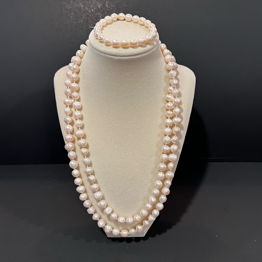 Layered pearl necklace with matching bracelet